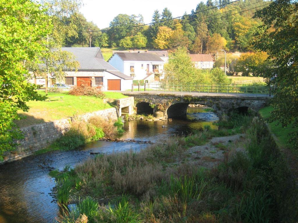 Pretty Cottage Ardennes Near The Valley Of Lesse Vencimont Exterior foto